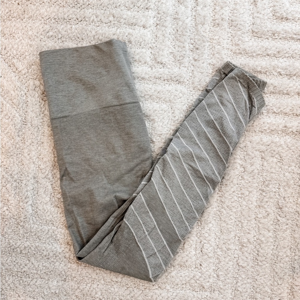 Blanqi Women’s Contour Legging - Size Small - Picture 4 of 6